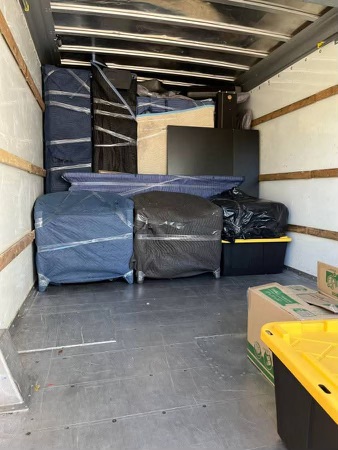 Clean moving truck ready for service in New Jersey