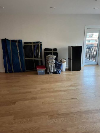 Family moving day with Twins Moving Service in New Jersey